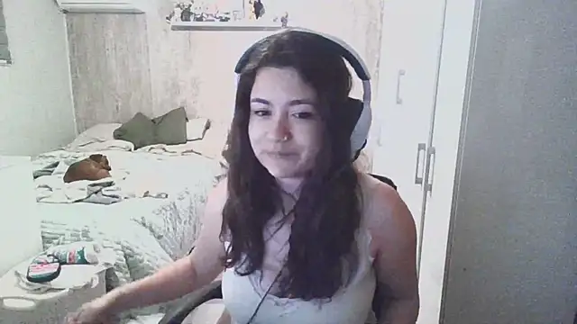 Snapshot of Piolapk chatting on October 11, 1:49 am Piolapk online show from October 11, 1:49 am