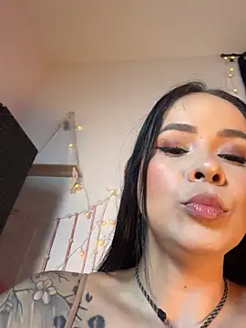 HotAlana  online show from March 26, 11:43 pm