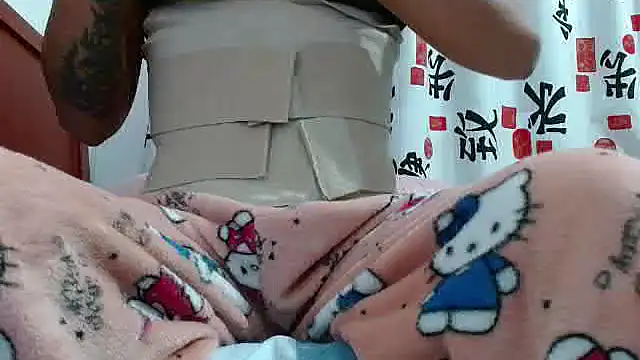 FresitaSquirt24 online show from April 7, 9:59 pm