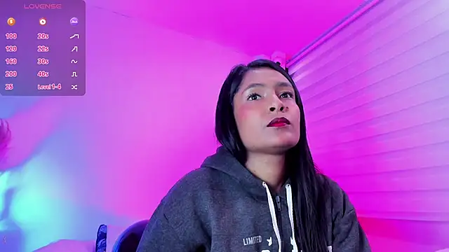 Fernanda liie  online show from April 18, 12:20 pm