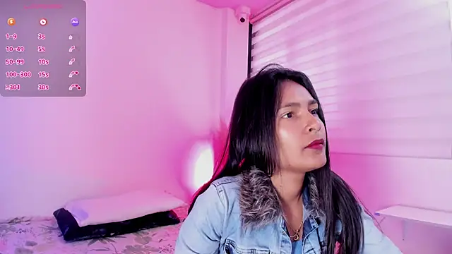 Snapshot of Fernanda_liie_ chatting on May 11, 12:55 pm Fernanda liie online show from May 11, 12:55 pm