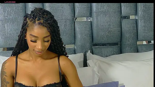 Angelesmith1 online show from March 3, 3:07 pm