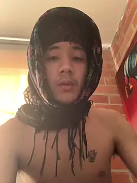 Snapshot of chillcol chatting on March 17, 7:26 pm chillcol online show from March 17, 7:26 pm