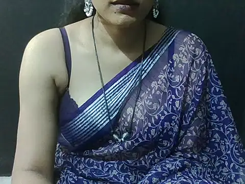 Snapshot of sugandha_bhabhi chatting on October 11, 5:11 pm sugandha bhabhi online show from October 11, 5:11 pm