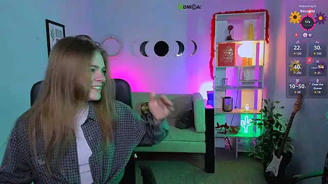 helli belli online show from April 8, 9:15 pm