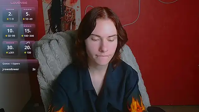 Snapshot of Fiona_Night chatting on July 29, 11:25 pm Fiona Night online show from July 29, 11:25 pm