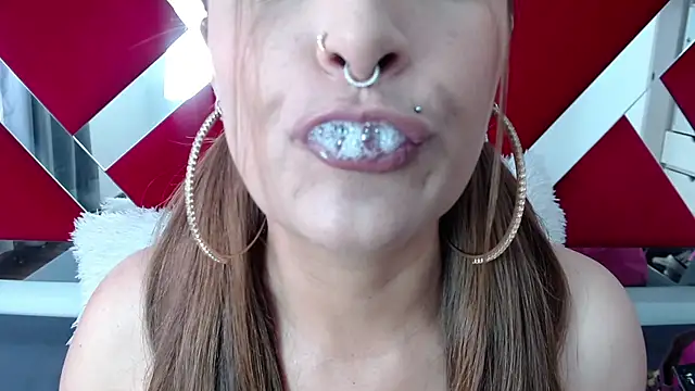 Snapshot of nicollewayne10 chatting on October 7, 6:27 pm nicollewayne10 online show from October 7, 6:27 pm