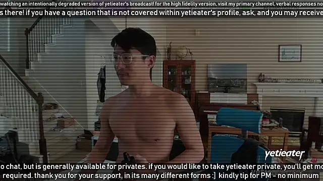 Snapshot of yetieater chatting on December 22, 8:14 pm yetieater online show from December 22, 8:14 pm