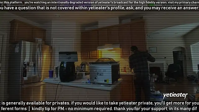 Snapshot of yetieater chatting on January 10, 5:02 pm yetieater online show from January 10, 5:02 pm