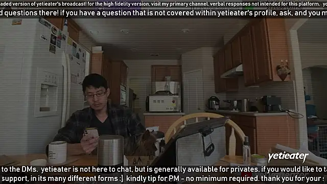 Snapshot of yetieater chatting on January 20, 6:43 pm yetieater online show from January 20, 6:43 pm