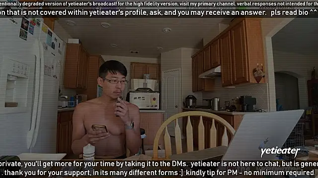 Snapshot of yetieater chatting on March 11, 3:34 pm yetieater online show from March 11, 3:34 pm