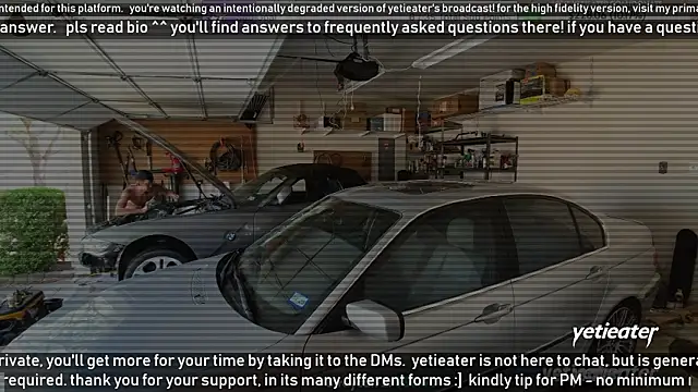 Snapshot of yetieater chatting on March 19, 6:34 pm yetieater online show from March 19, 6:34 pm