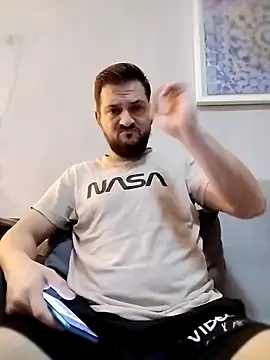 iurinicola online show from February 4, 6:36 pm