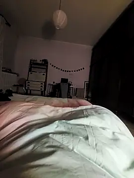 Cazzettostorto99 online show from October 22, 9:47 pm