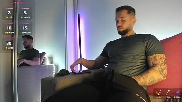 nicholasX1 online show from April 13, 7:52 pm