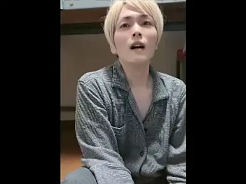 Snapshot of mgnhiroyuki chatting on April 26, 5:05 am mgnhiroyuki online show from April 26, 5:05 am