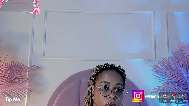 Hanaahquinn online show from March 18, 11:35 am