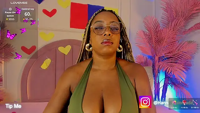 Hanaahquinn online show from July 7, 11:36 am
