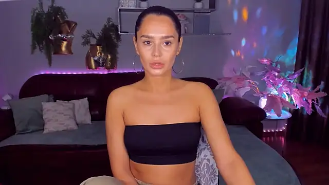 DanaSincere online show from April 9, 3:50 am