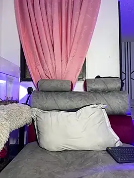 CRAZY-BOY99 online show from February 18, 12:34 pm