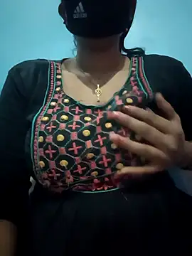 Snapshot of Sexyradha_ chatting on March 14, 7:58 am Sexyradha online show from March 14, 7:58 am