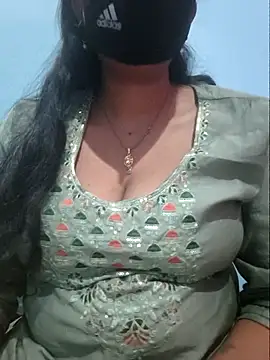 Snapshot of Sexyradha_ chatting on April 11, 4:22 pm Sexyradha online show from April 11, 4:22 pm