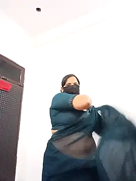 Snapshot of Neha-Bhabhi-Rasily chatting on March 17, 8:51 am Neha-Bhabhi-Rasily online show from March 17, 8:51 am