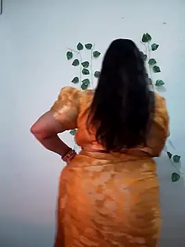 Snapshot of Neha-Bhabhi-Rasily chatting on February 5, 4:28 am Neha-Bhabhi-Rasily online show from February 5, 4:28 am