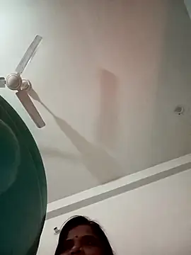 Snapshot of Neha-Bhabhi-Rasily chatting on February 15, 7:27 am Neha-Bhabhi-Rasily online show from February 15, 7:27 am