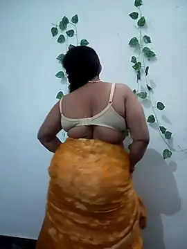 Snapshot of Neha-Bhabhi-Rasily chatting on February 19, 11:28 am Neha-Bhabhi-Rasily online show from February 19, 11:28 am