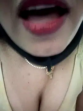 Snapshot of Neha-Bhabhi-Rasily chatting on February 26, 10:47 am Neha-Bhabhi-Rasily online show from February 26, 10:47 am