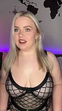 Snapshot of April_Vancee chatting on October 14, 1:23 pm April Vancee online show from October 14, 1:23 pm