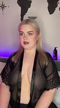 Snapshot of April_Vancee chatting on October 18, 1:12 pm April Vancee online show from October 18, 1:12 pm