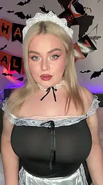 Snapshot of April_Vancee chatting on October 28, 2:09 pm April Vancee online show from October 28, 2:09 pm