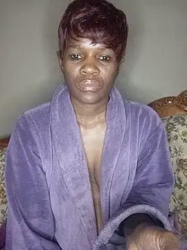 Missvixen81 online show from May 31, 8:21 pm