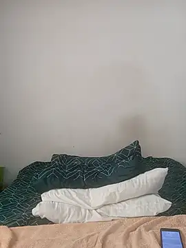 Missvixen81 online show from July 6, 1:41 pm