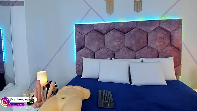 aurora collinss  online show from September 11, 12:27 pm