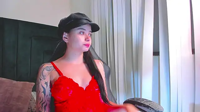 Snapshot of SaskiaGrendel chatting on June 16, 12:24 am SaskiaGrendel online show from June 16, 12:24 am