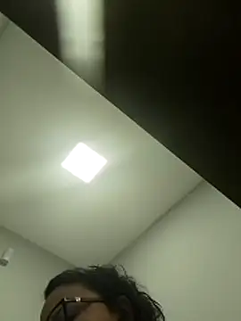 viviksmel online show from December 19, 4:03 pm