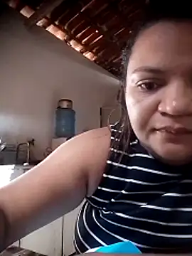 Snapshot of viviksmel chatting on April 25, 12:08 pm viviksmel online show from April 25, 12:08 pm