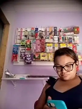 Snapshot of viviksmel chatting on May 22, 5:29 pm viviksmel online show from May 22, 5:29 pm