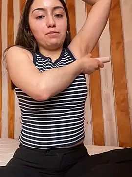 floooohv online show from October 18, 9:59 pm