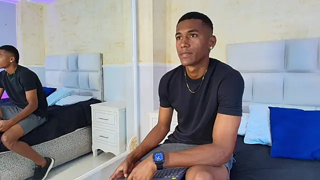 Snapshot of LexiAndDeker chatting on October 3, 5:10 pm LexiAndDeker online show from October 3, 5:10 pm