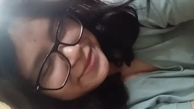 Snapshot of Maferyale chatting on February 3, 2:21 am Maferyale online show from February 3, 2:21 am