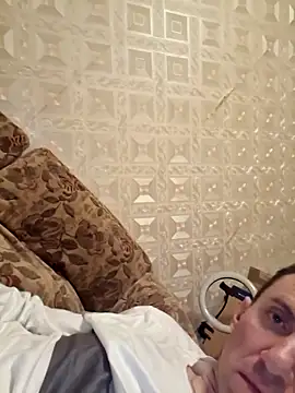 SereneBulge81 online show from March 24, 10:48 pm