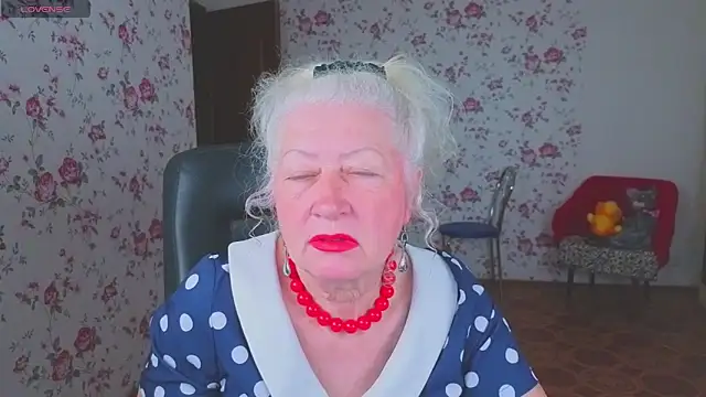 Maya Mayflower online show from June 2, 3:41 am