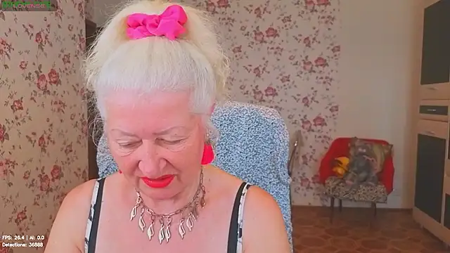 Snapshot of Maya_Mayflower chatting on June 16, 3:31 am Maya Mayflower online show from June 16, 3:31 am