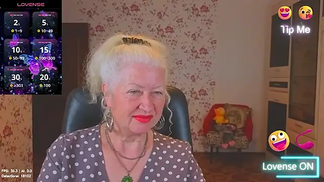 Snapshot of Maya_Mayflower chatting on June 21, 3:09 am Maya Mayflower online show from June 21, 3:09 am