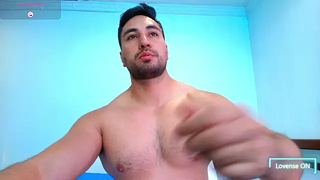 Snapshot of Kal_El_8 chatting on February 7, 9:51 pm Kal El 8 online show from February 7, 9:51 pm