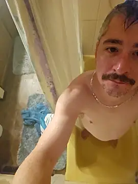 Snapshot of smooothbb chatting on October 3, 6:21 am smooothbb online show from October 3, 6:21 am